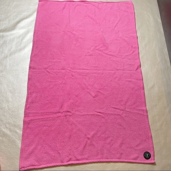 Zoobie Pets Hada the Hippo plush, pillow and blanket - Picture 7 of 10